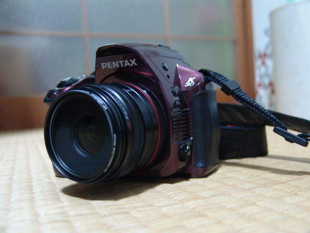 つけっぱ PENTAX HD-DA 35mm F2.8 Macro Limited: 弘法よ、筆は選べ