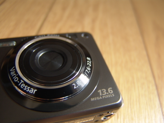 わがままボディ SONY Cyber-Shot DSC-W300: 弘法よ、筆は選べ
