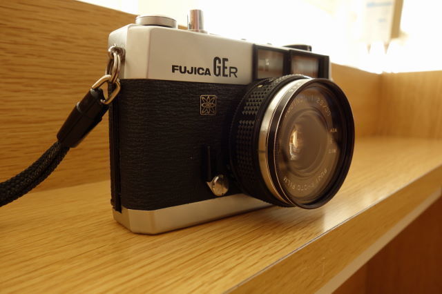 フジカラーで写そ FUJICA GER: 弘法よ、筆は選べ