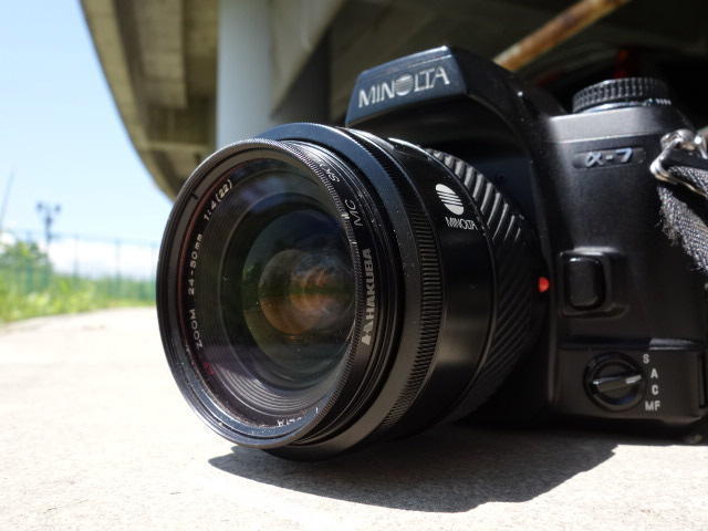 社運、かかってますから MINOLTA AF 24-50mm F4: 弘法よ、筆は選べ